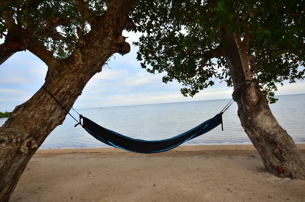 Blue Palawan Beach Club Puerto Princesa Екстериор снимка